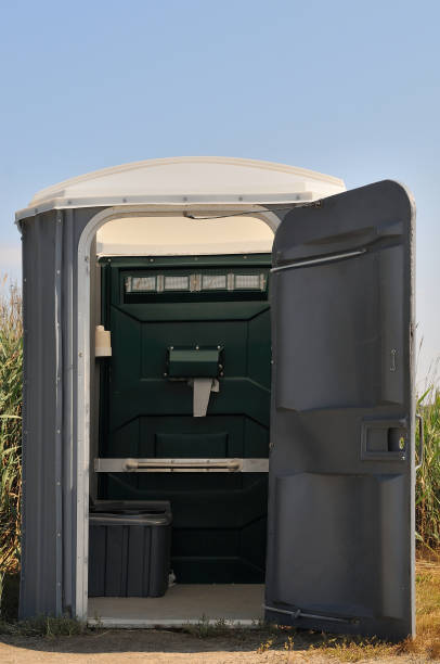 Best Portable restroom trailer rental  in Glen Raven, NC